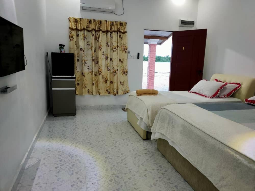 Roomstay Tokbah Demuara Kuala Besut Ngoại thất bức ảnh