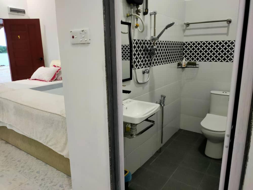 Roomstay Tokbah Demuara Kuala Besut Ngoại thất bức ảnh