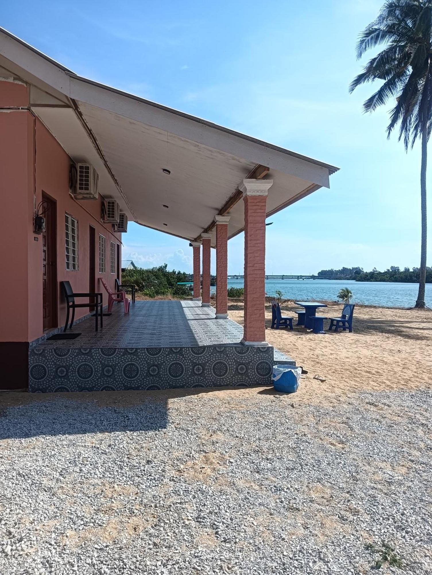 Roomstay Tokbah Demuara Kuala Besut Ngoại thất bức ảnh